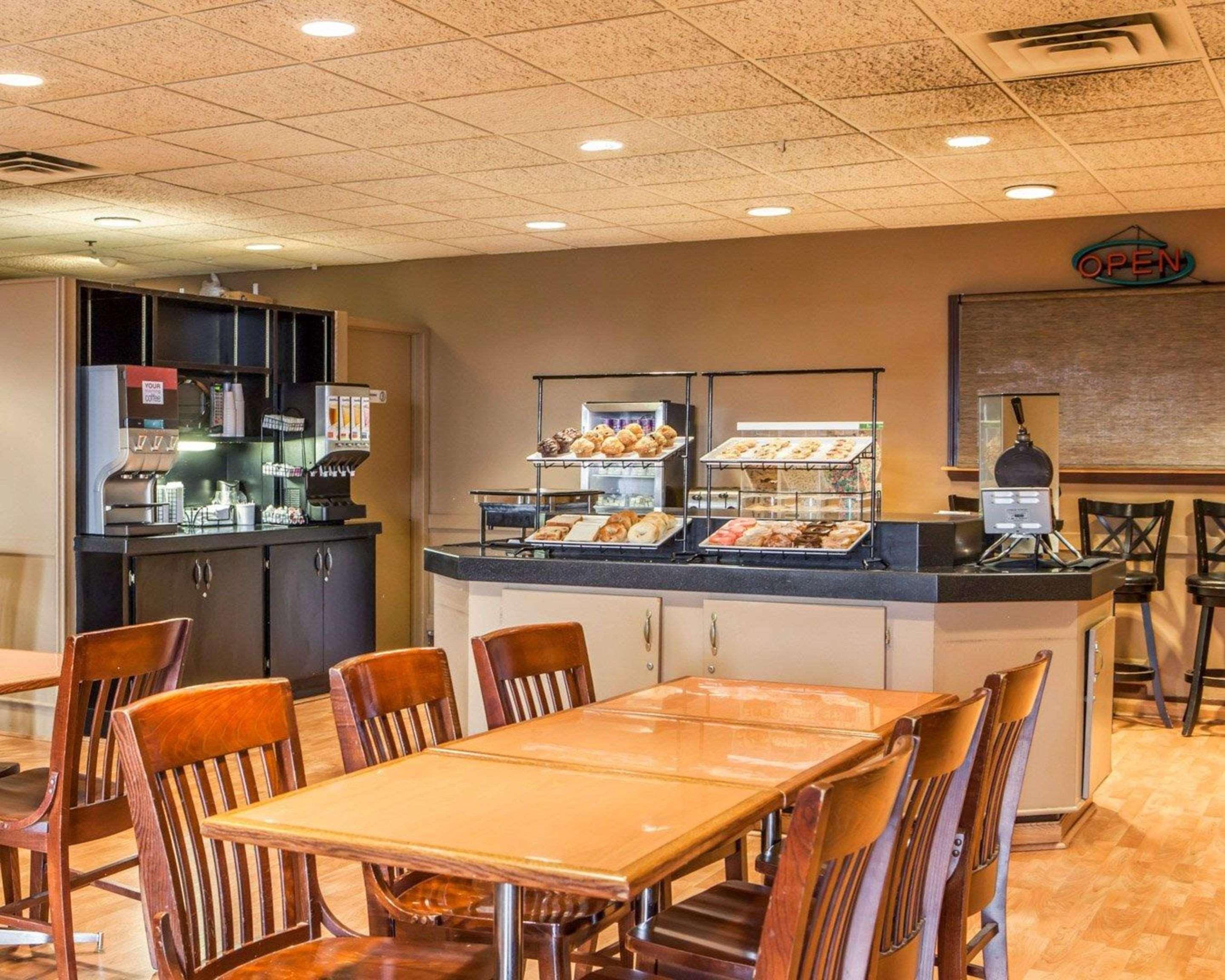 Quality Inn & Suites Orland Park - Chicago Εξωτερικό φωτογραφία