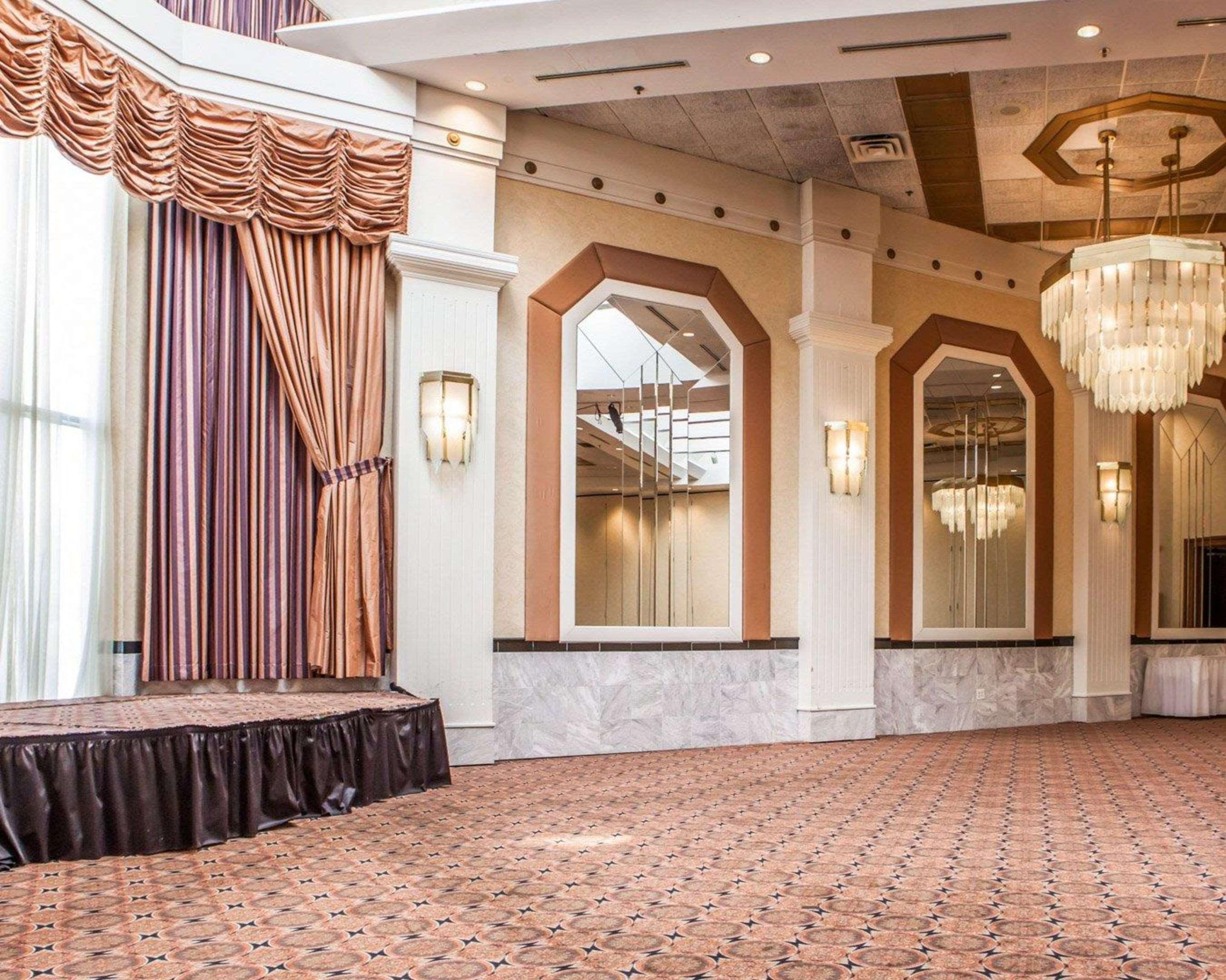Quality Inn & Suites Orland Park - Chicago Εξωτερικό φωτογραφία