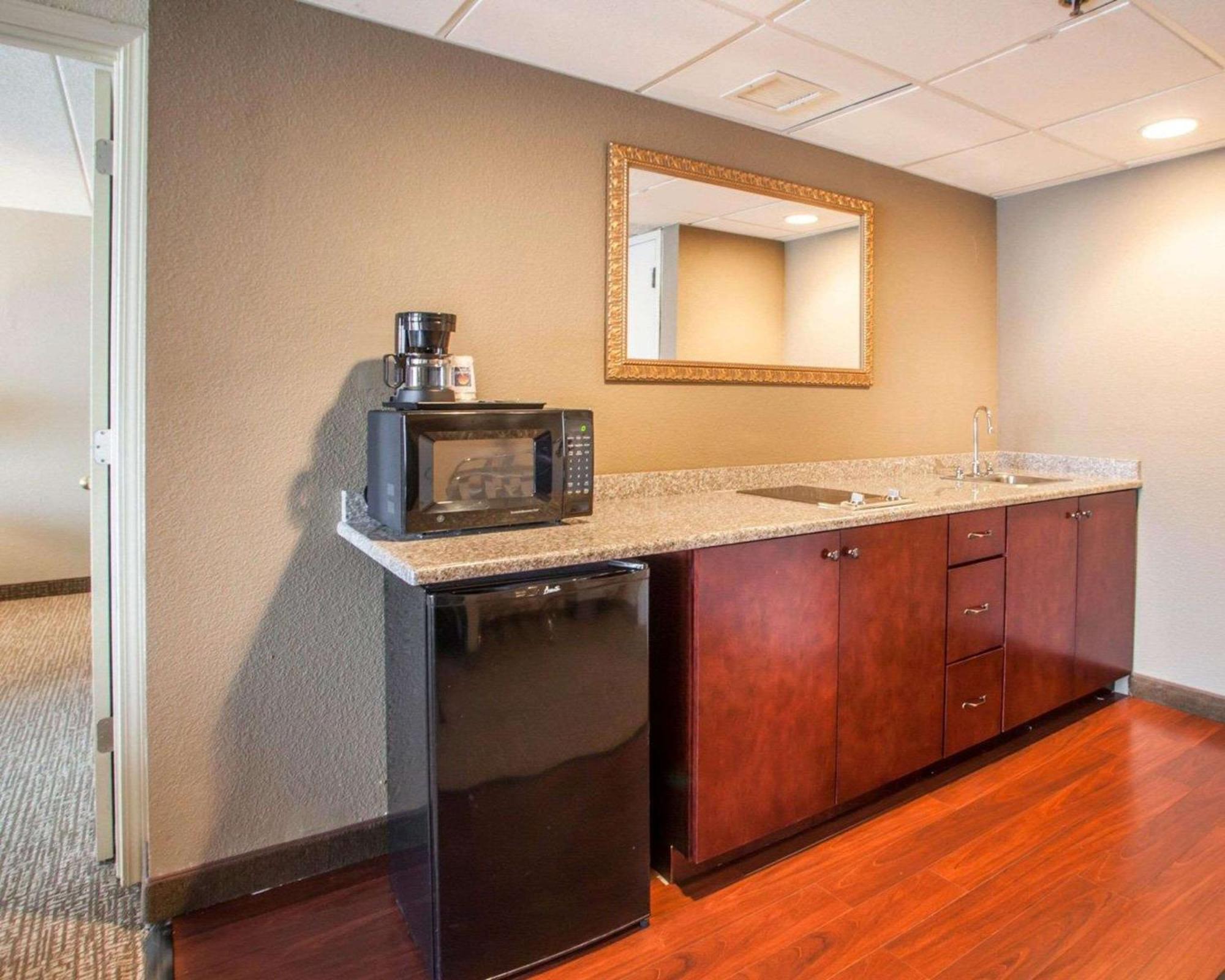 Quality Inn & Suites Orland Park - Chicago Εξωτερικό φωτογραφία