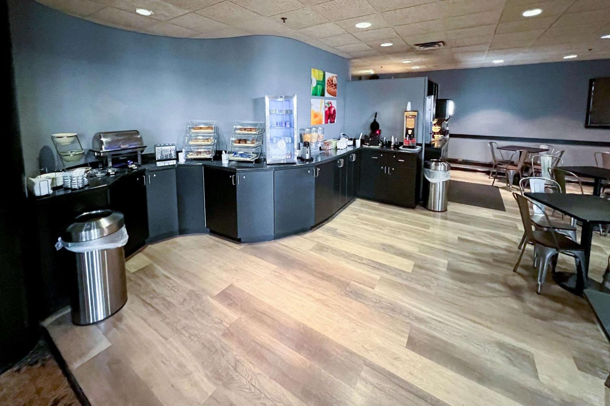 Quality Inn & Suites Orland Park - Chicago Εξωτερικό φωτογραφία