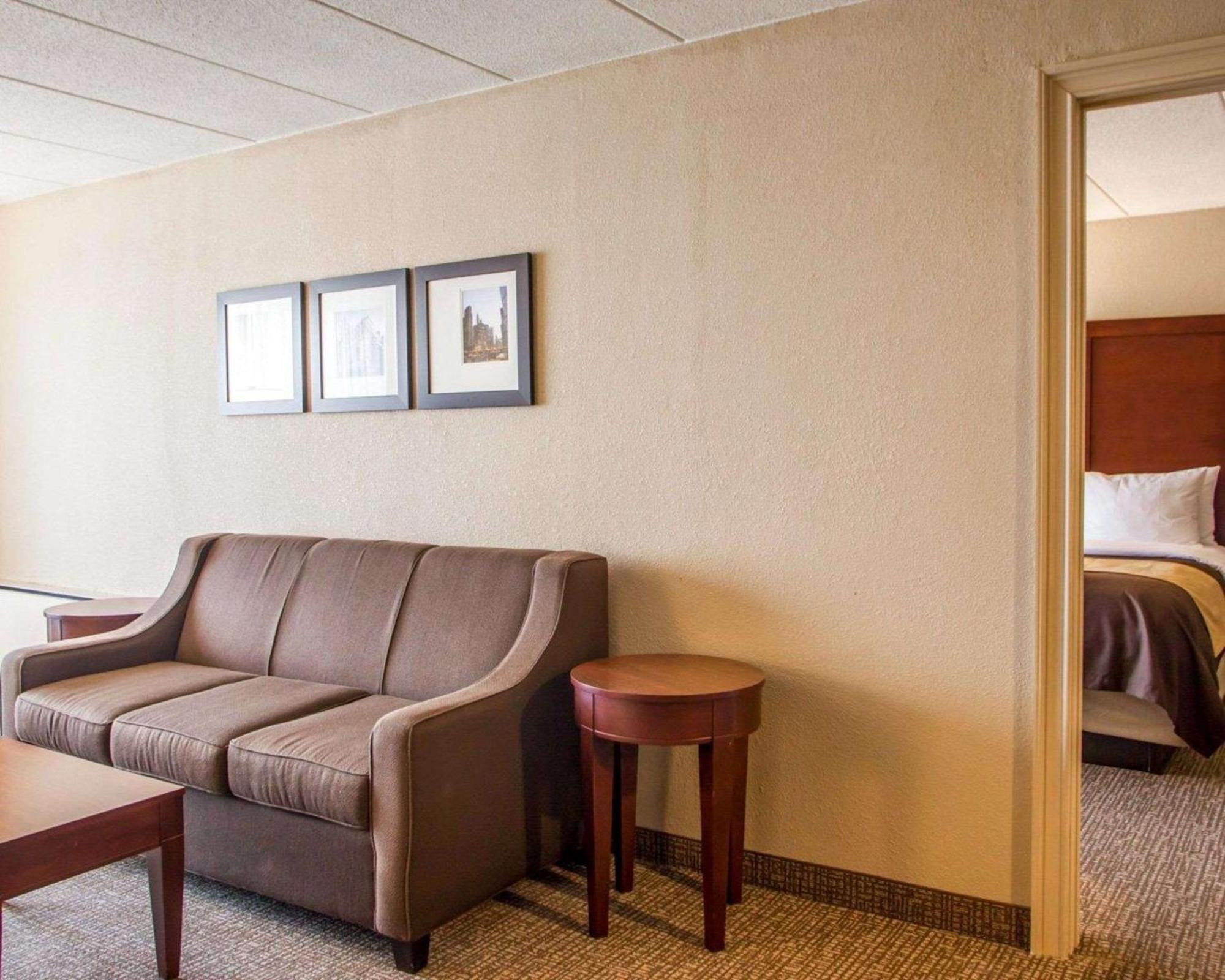 Quality Inn & Suites Orland Park - Chicago Εξωτερικό φωτογραφία
