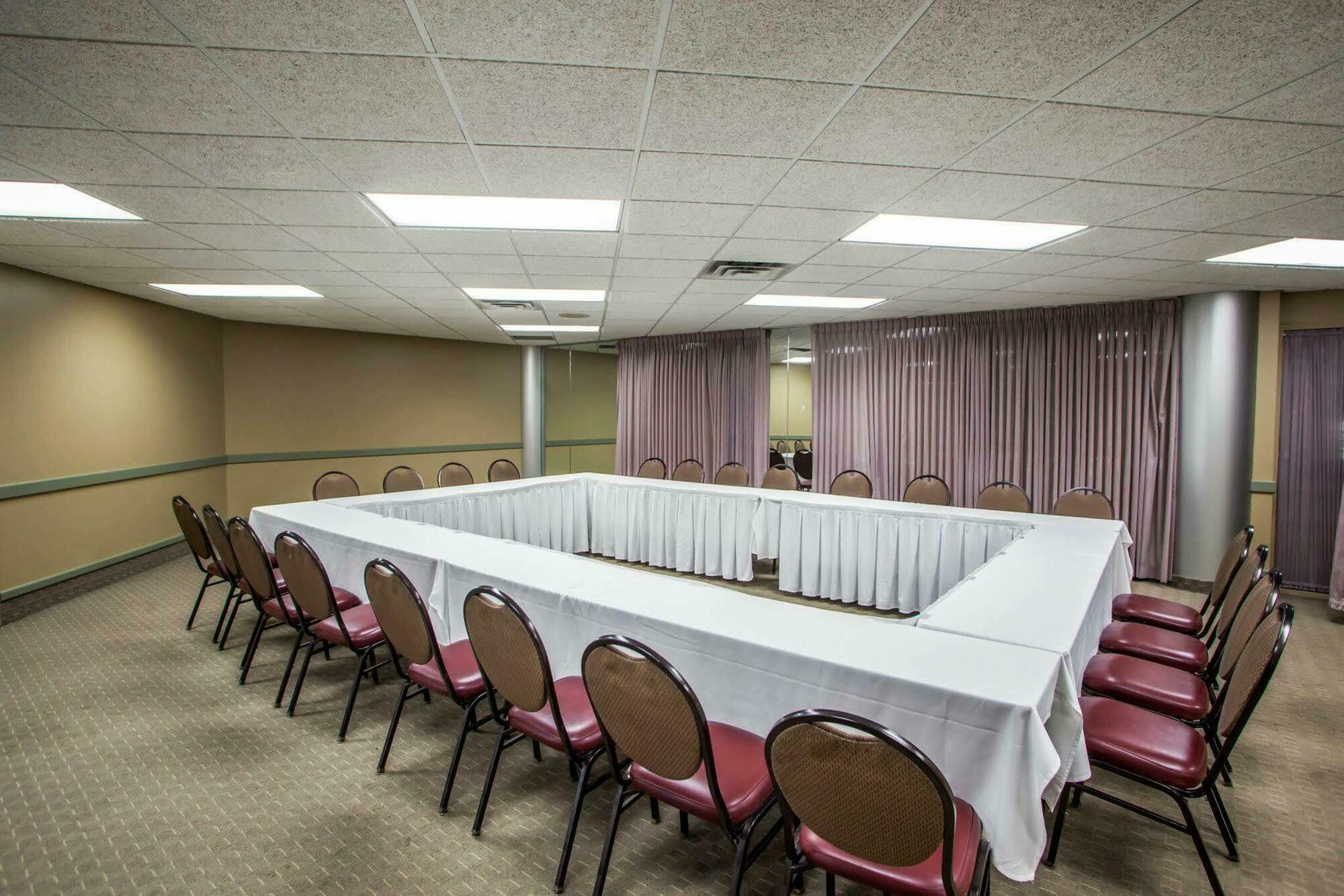 Quality Inn & Suites Orland Park - Chicago Εξωτερικό φωτογραφία